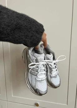 Dame Adidas Originals Sneakers></noscript>ADISTAR CUSHION