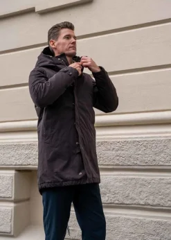 Ten C Jakker>Core Parker