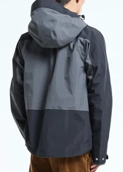 66 North Jakker></noscript>Dyngja Shell Jacket