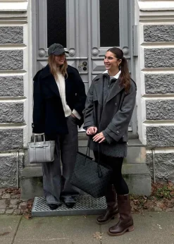 Dame Modström Jakker></noscript>EsmundMD jacket
