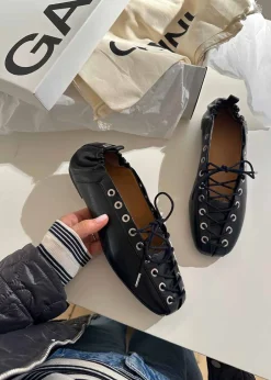 Dame Ganni Ballerina Sko>Eyelets Lace Up Ballerina Crinkle Oleatex