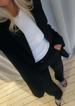 Dame Modström Blazere></noscript>GaleMD straight blazer