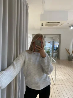 Dame Modström Strik></noscript>Goldie o-neck