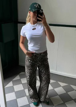 Dame Modström Jeans></noscript>HarveyMD print pants