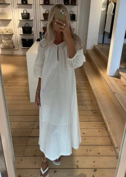 Dame Modström Kjoler></noscript>IrsaMD dress