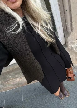 Dame Modström Kjoler></noscript>KaitoMD dress