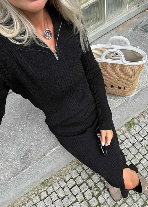 Dame Modström Strik>KrissaMD zip t-neck