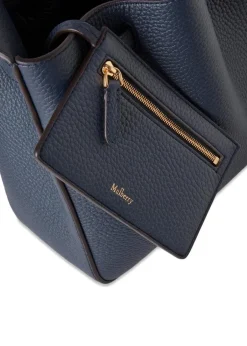 Dame Mulberry Tasker></noscript>Lyra Small Belted Bucket Heavy Grain