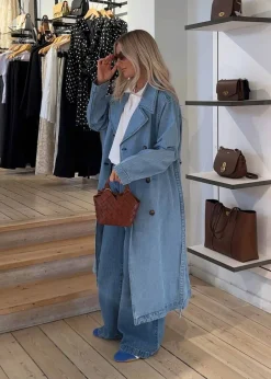 Dame Modström Jakker><noscript><img width=