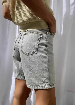 Dame Woodbird Shorts></noscript>Maggie Snow Shorts
