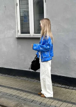 Dame Modström Jakker><noscript><img width=