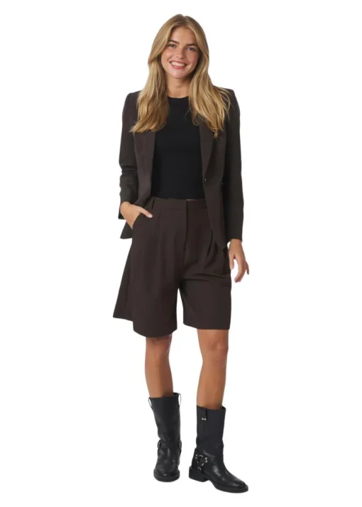Dame Neo Noir Shorts>Nika Structure Shorts