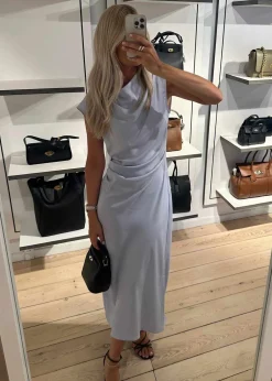 Dame Modström Kjoler></noscript>Tailormd dress