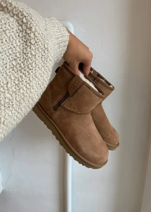 Dame UGG Støvler>W Classic Mini Bailey Zip