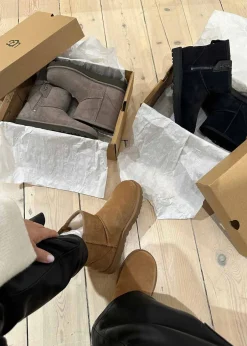 Dame UGG Støvler></noscript>W Classic Mini Bailey Zip